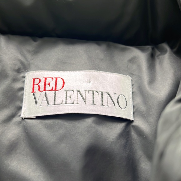 Gorgeous Red Valentino down filled jacket - Picture 4 of 11
